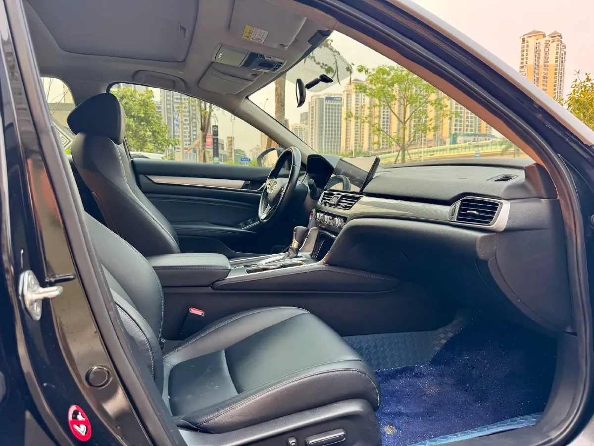 2022 Honda Accord 1.5T 194HP L4 CVT,autocango,china used car exporter,china ev exporter,chinese used car exporter,chinese used ev exporter