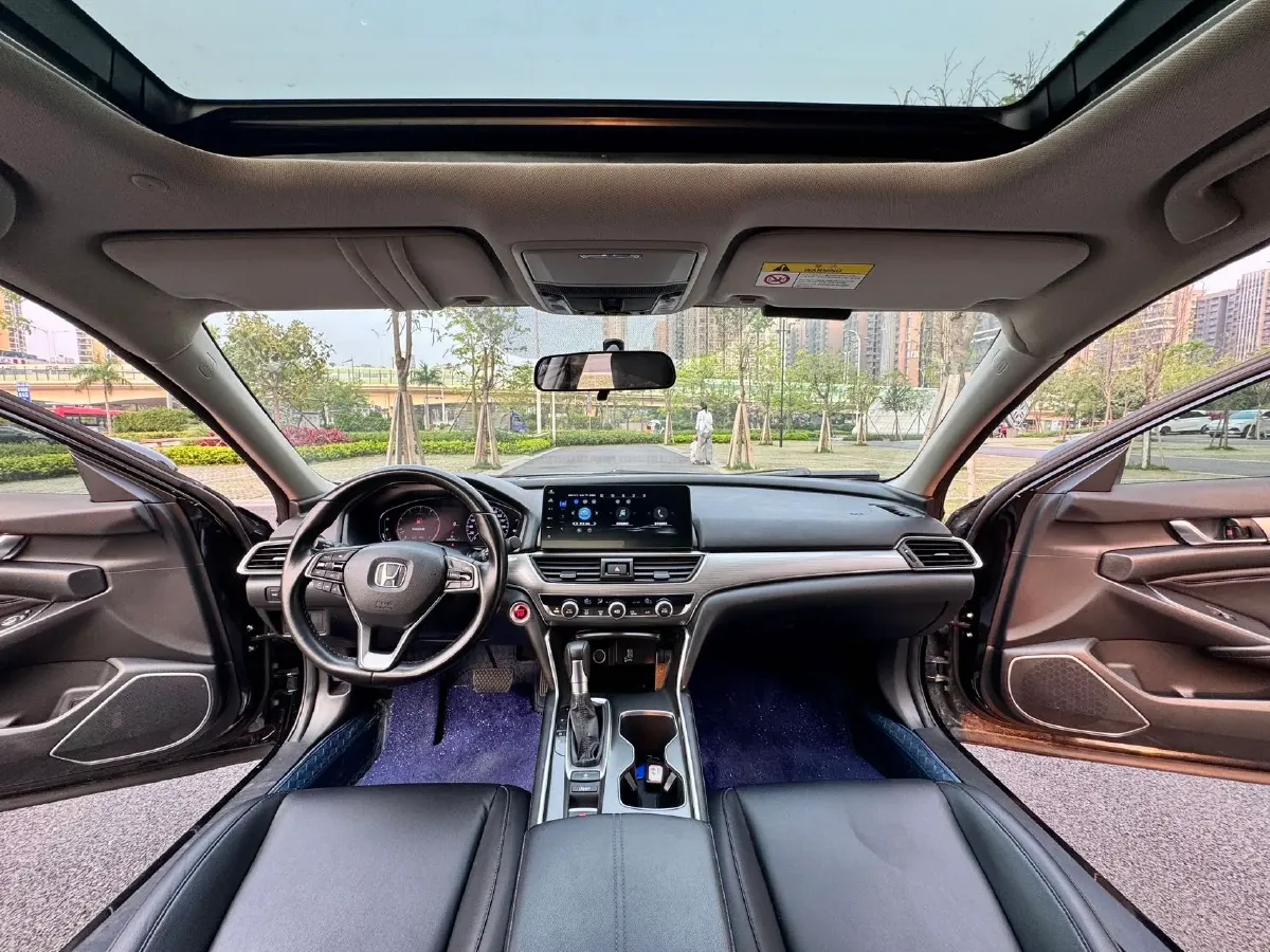 2022 Honda Accord 1.5T 194HP L4 CVT,autocango,china used car exporter,china ev exporter,chinese used car exporter,chinese used ev exporter