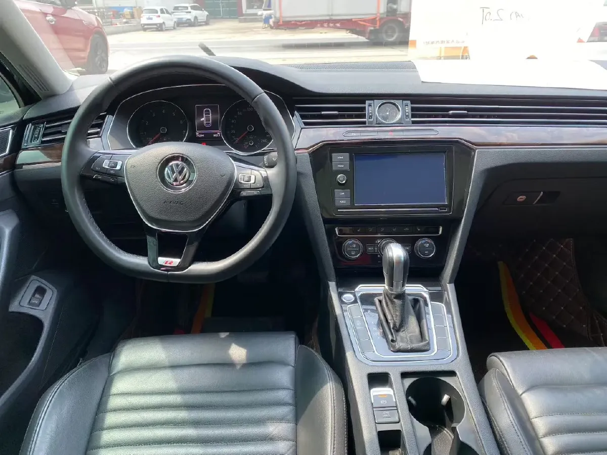 2019 Volkswagen Magotan 2.0T 186HP L4 7DCT,autocango,china used car exporter,china ev exporter,chinese used car exporter,chinese used ev exporter