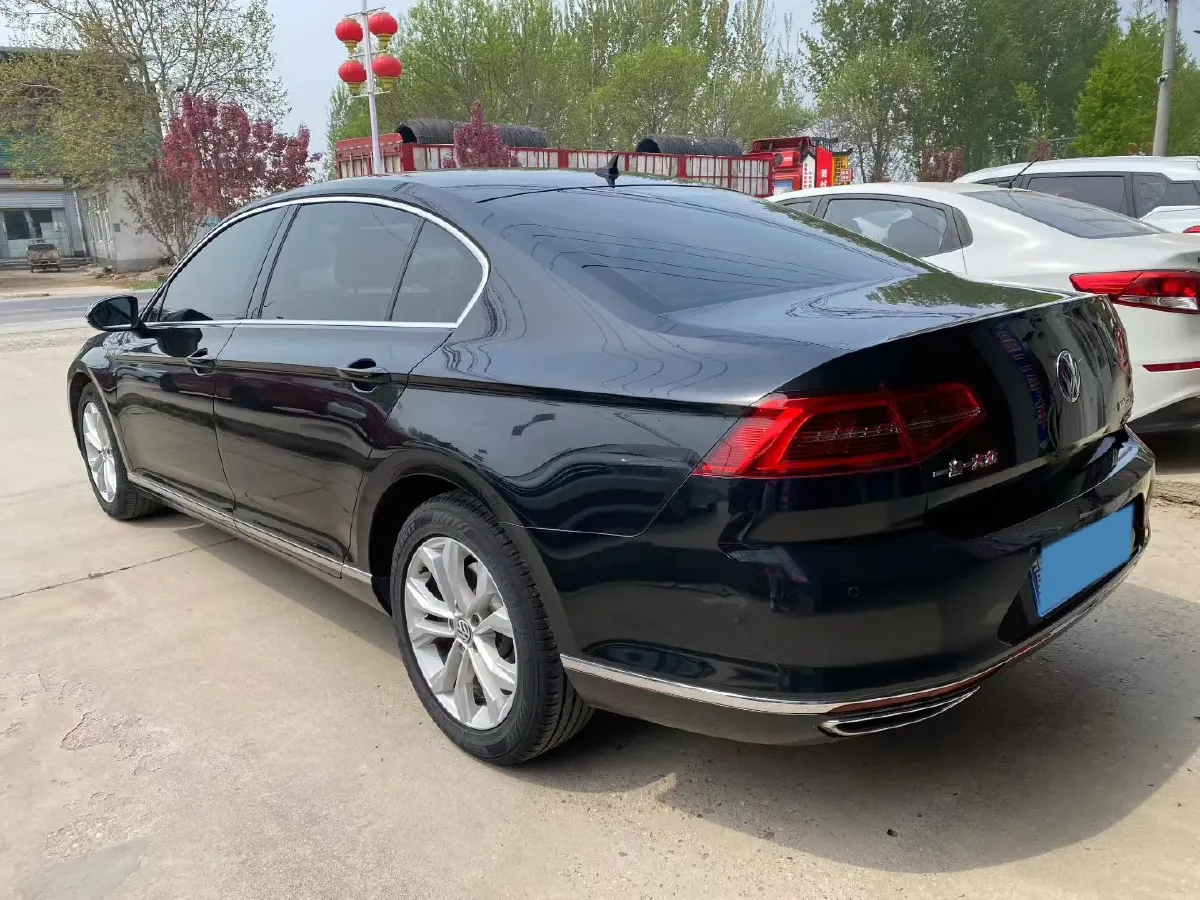 2019 Volkswagen Magotan 2.0T 186HP L4 7DCT,autocango,china used car exporter,china ev exporter,chinese used car exporter,chinese used ev exporter