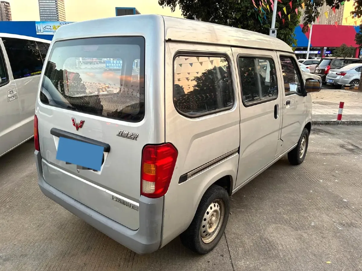 2015 WuLing ZhiGuang 1.2L 82HP L4 5MT,autocango,china used car exporter,china ev exporter,chinese used car exporter,chinese used ev exporter