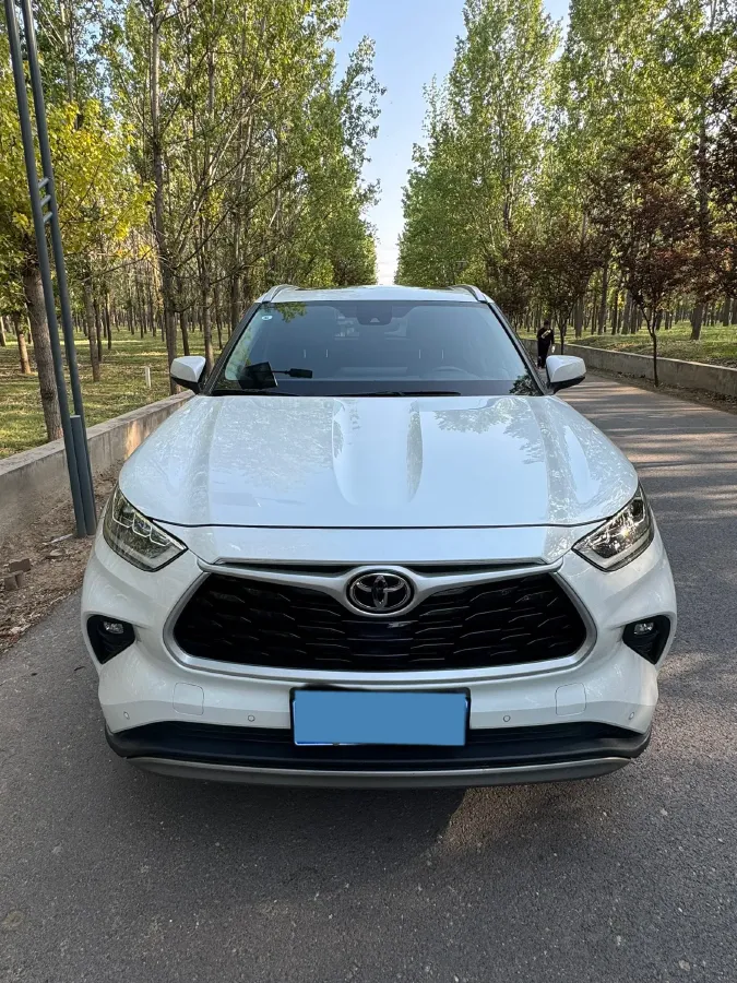 2022 Toyota Highlander 2.0T 248HP L4 8AT,autocango,china used car exporter,china ev exporter,chinese used car exporter,chinese used ev exporter
