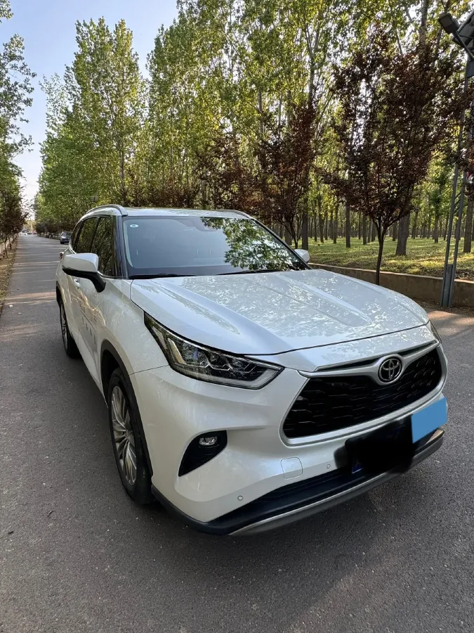 2022 Toyota Highlander 2.0T 248HP L4 8AT,autocango,china used car exporter,china ev exporter,chinese used car exporter,chinese used ev exporter
