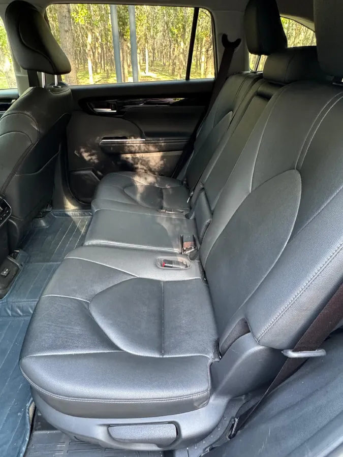 2022 Toyota Highlander 2.0T 248HP L4 8AT,autocango,china used car exporter,china ev exporter,chinese used car exporter,chinese used ev exporter