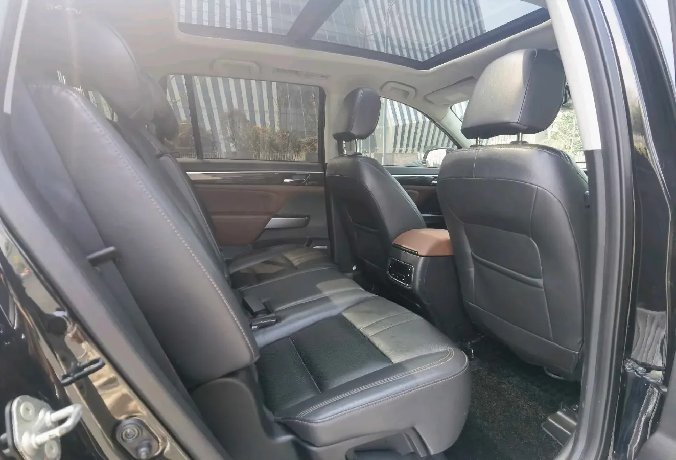 2017 GAC Trumpchi GS8 2.0T 201HP L4 6AT,autocango,china used car exporter,china ev exporter,chinese used car exporter,chinese used ev exporter