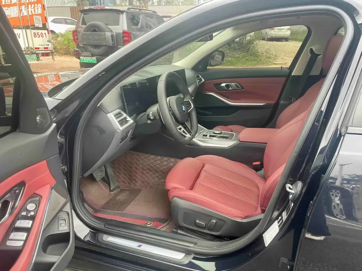 2025 BMW 3 Series 2.0T 245HP L4 8AT,autocango,china used car exporter,china ev exporter,chinese used car exporter,chinese used ev exporter