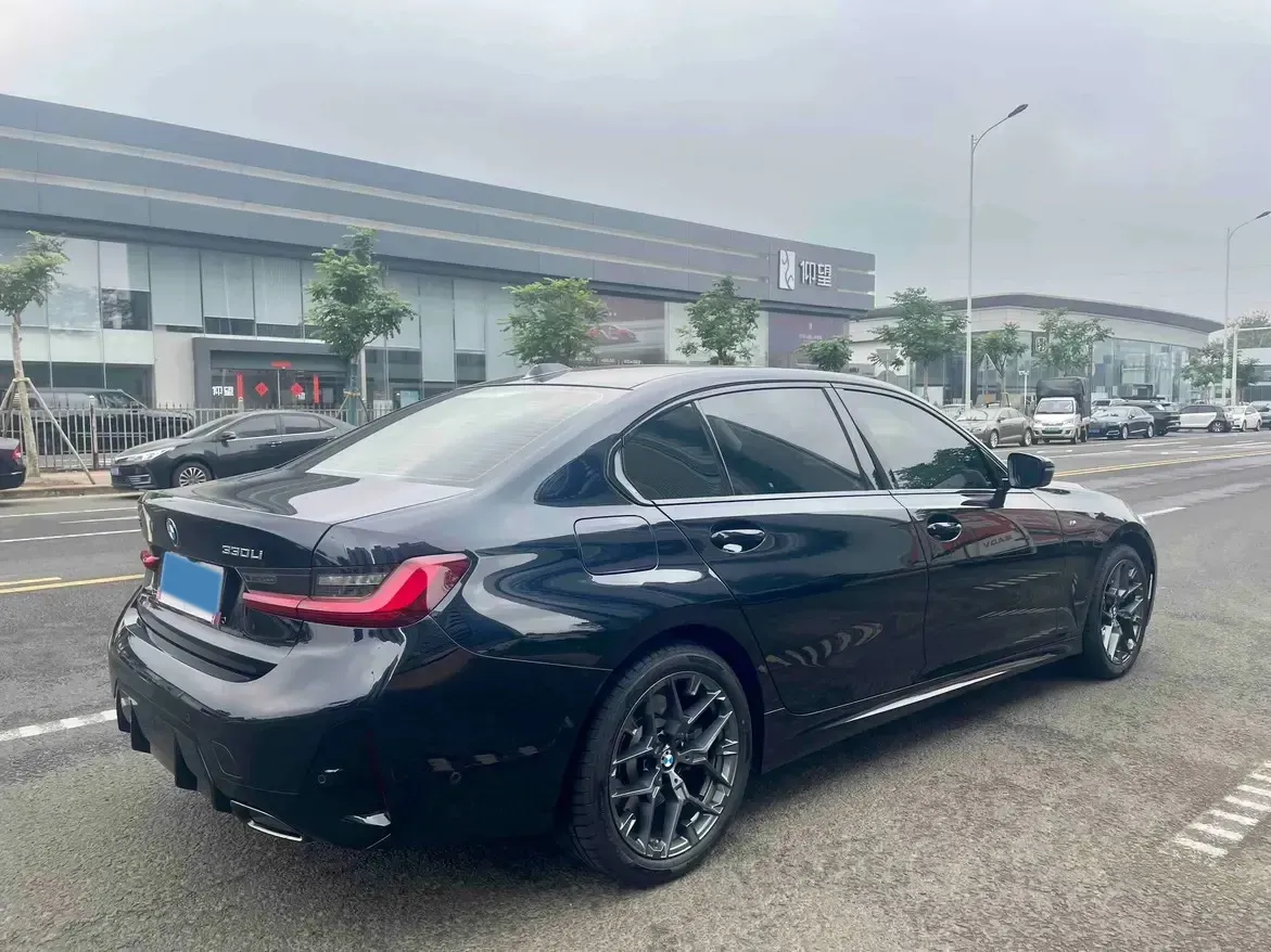 2025 BMW 3 Series 2.0T 245HP L4 8AT,autocango,china used car exporter,china ev exporter,chinese used car exporter,chinese used ev exporter