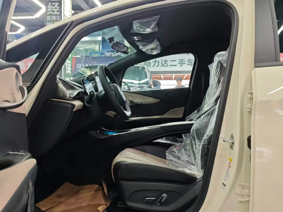 2025 BYD Dolphin BEV 44.928KWH,autocango,china used car exporter,china ev exporter,chinese used car exporter,chinese used ev exporter