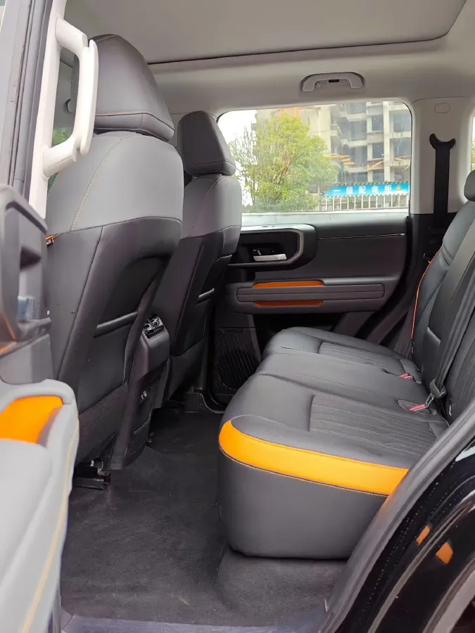 2023 Beijing BJ40 2.0T 224HP L4 8AT,autocango,china used car exporter,china ev exporter,chinese used car exporter,chinese used ev exporter