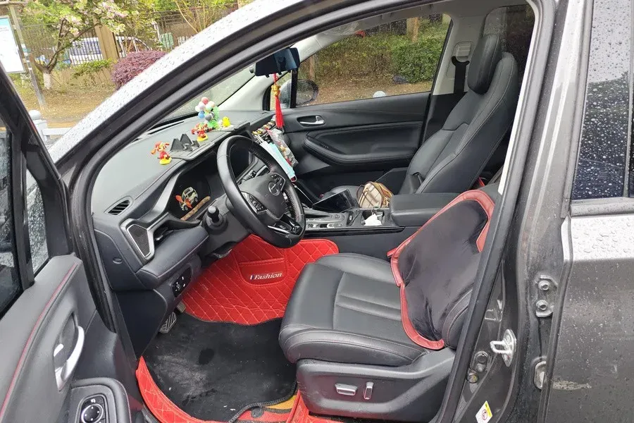 2021 GAC Trumpchi GS4 1.5T 169HP L4 6AT,autocango,china used car exporter,china ev exporter,chinese used car exporter,chinese used ev exporter