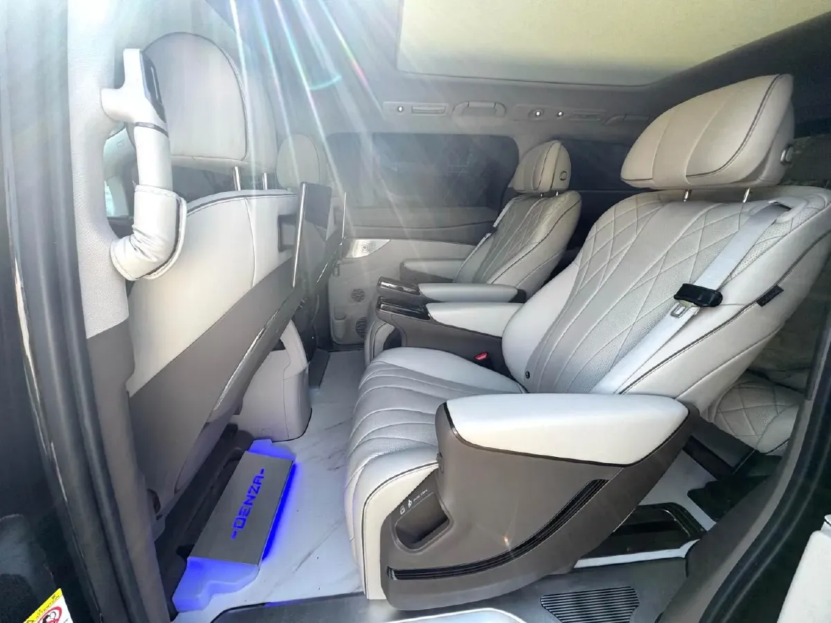 2022 Mercedes-Benz GLC Class 2.0T 197HP L4 9AT,autocango,china used car exporter,china ev exporter,chinese used car exporter,chinese used ev exporter