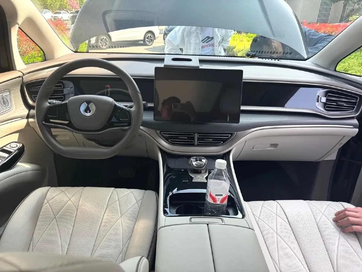 2022 Mercedes-Benz GLC Class 2.0T 197HP L4 9AT,autocango,china used car exporter,china ev exporter,chinese used car exporter,chinese used ev exporter