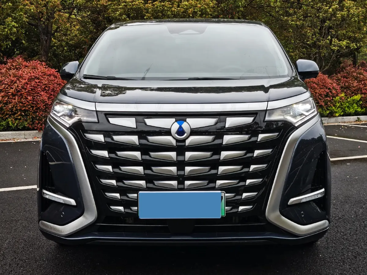 2022 Mercedes-Benz GLC Class 2.0T 197HP L4 9AT,autocango,china used car exporter,china ev exporter,chinese used car exporter,chinese used ev exporter