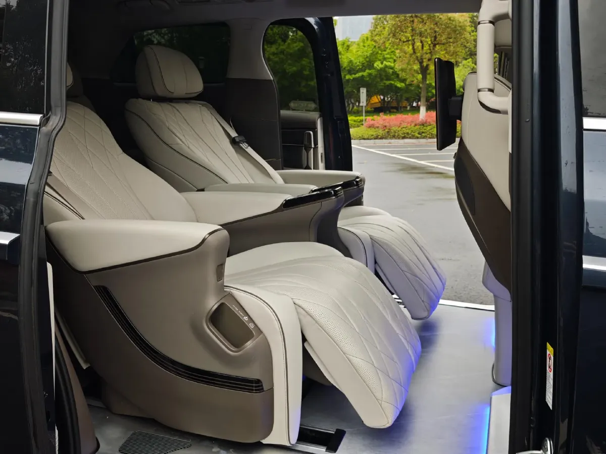 2022 Mercedes-Benz GLC Class 2.0T 197HP L4 9AT,autocango,china used car exporter,china ev exporter,chinese used car exporter,chinese used ev exporter