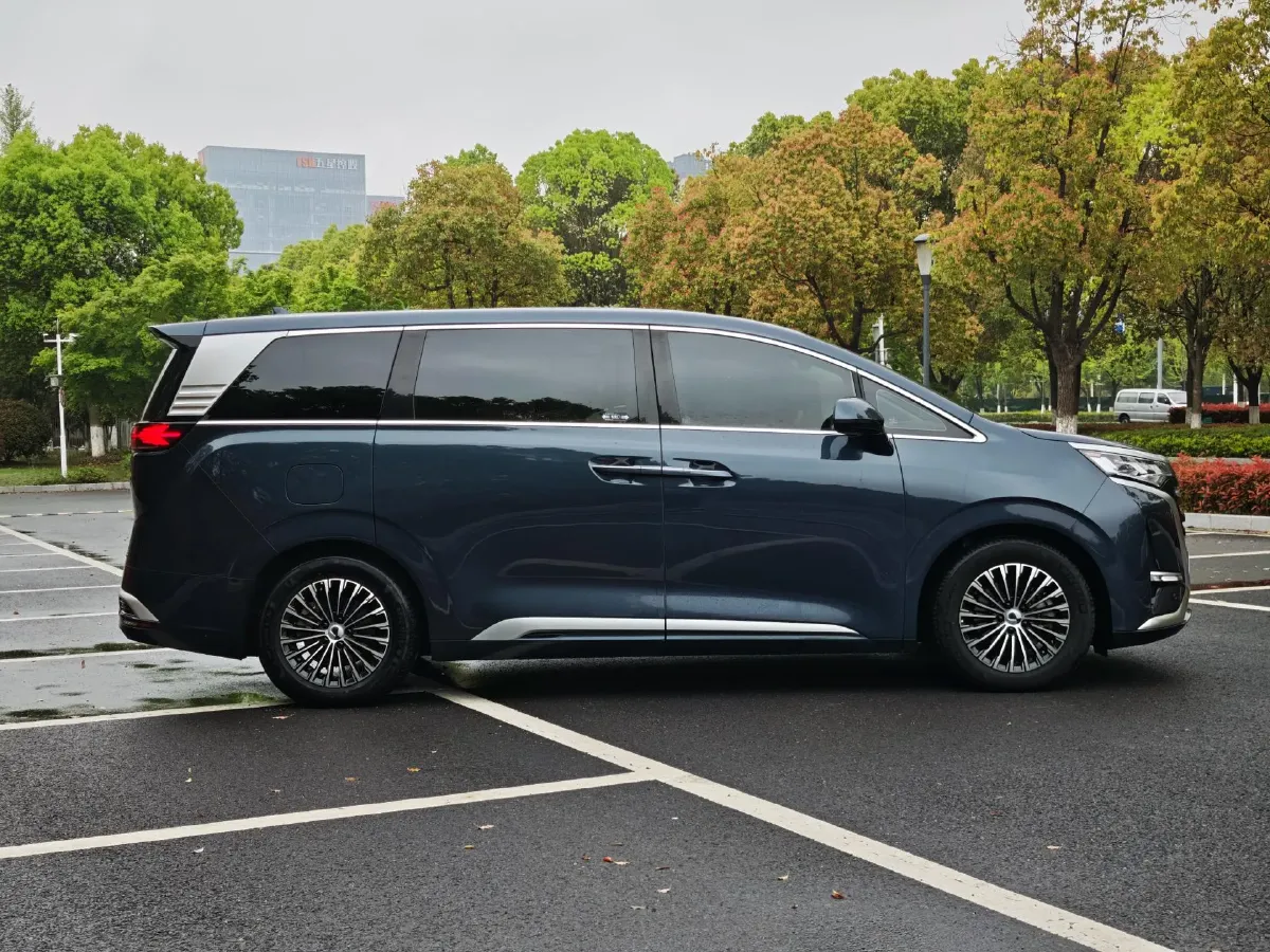 2022 Mercedes-Benz GLC Class 2.0T 197HP L4 9AT,autocango,china used car exporter,china ev exporter,chinese used car exporter,chinese used ev exporter