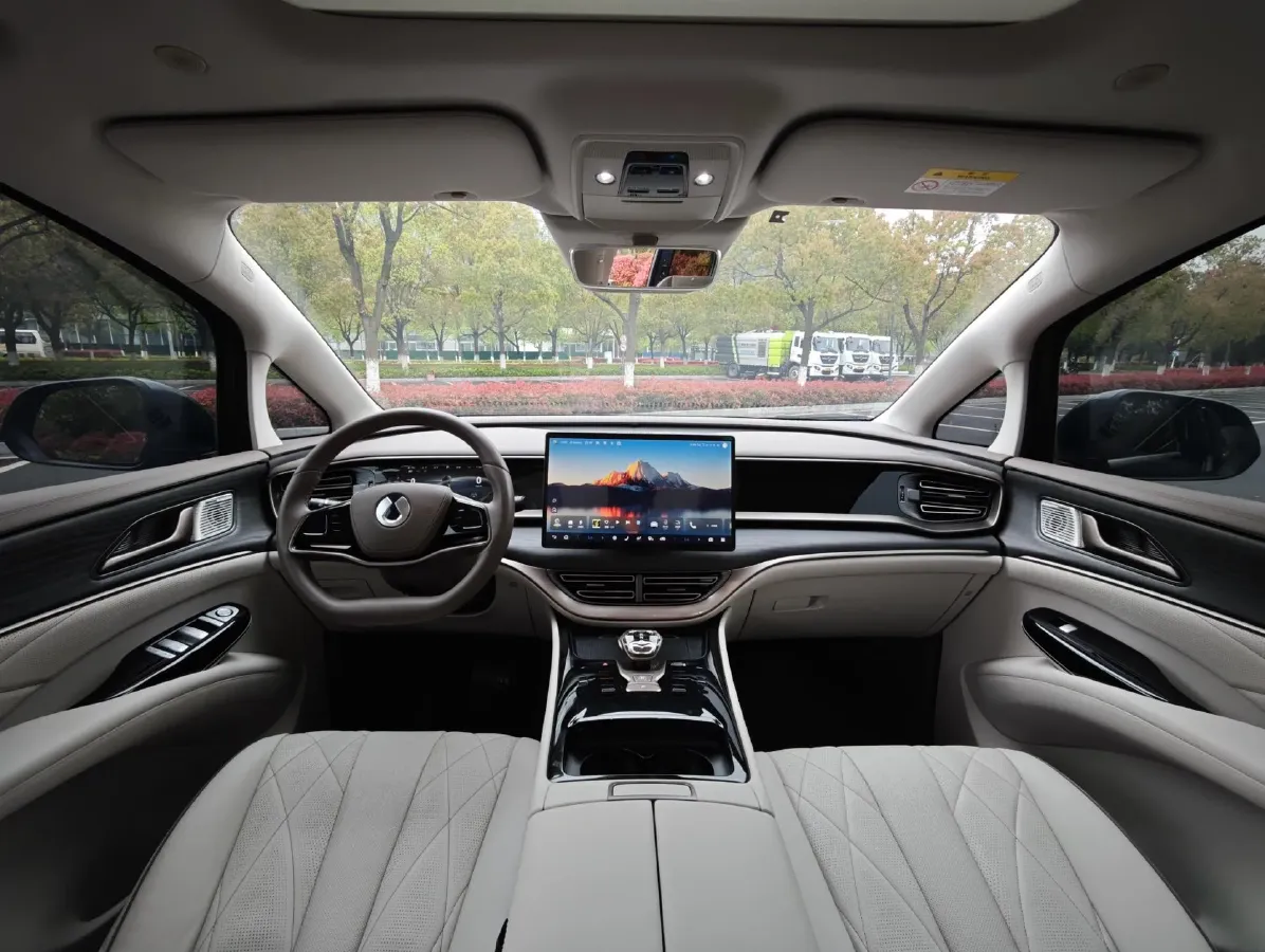 2022 Mercedes-Benz GLC Class 2.0T 197HP L4 9AT,autocango,china used car exporter,china ev exporter,chinese used car exporter,chinese used ev exporter