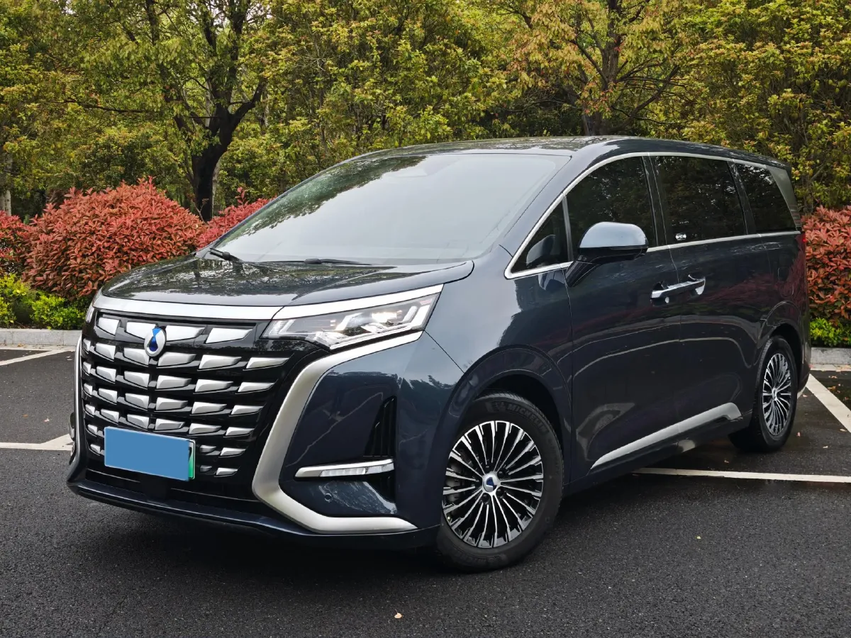 2022 Mercedes-Benz GLC Class 2.0T 197HP L4 9AT,autocango,china used car exporter,china ev exporter,chinese used car exporter,chinese used ev exporter