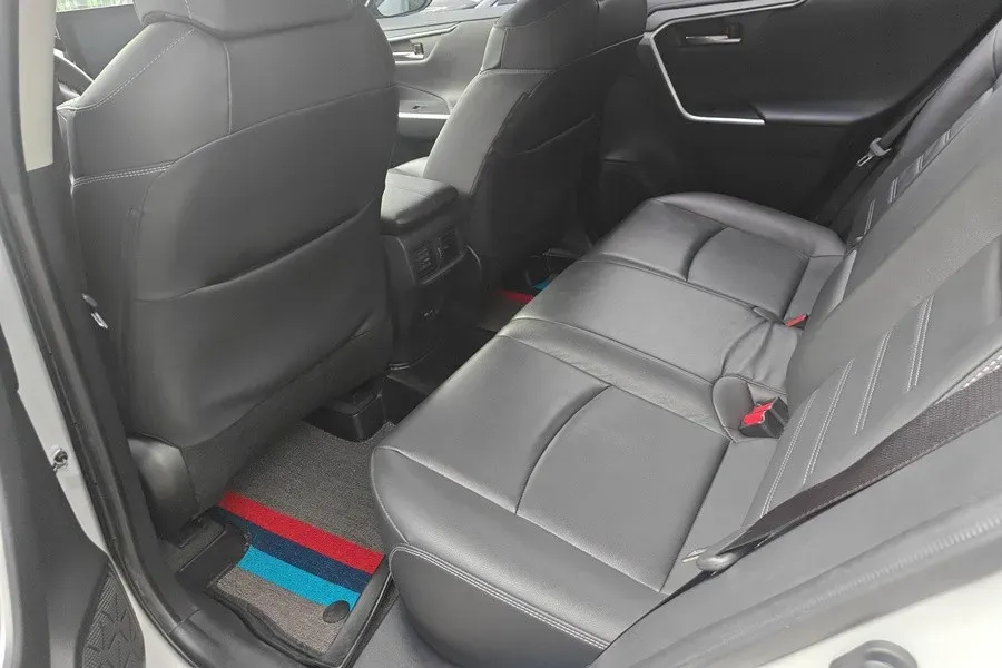 2022 Toyota RAV4 2.0L 171HP L4 CVT,autocango,china used car exporter,china ev exporter,chinese used car exporter,chinese used ev exporter