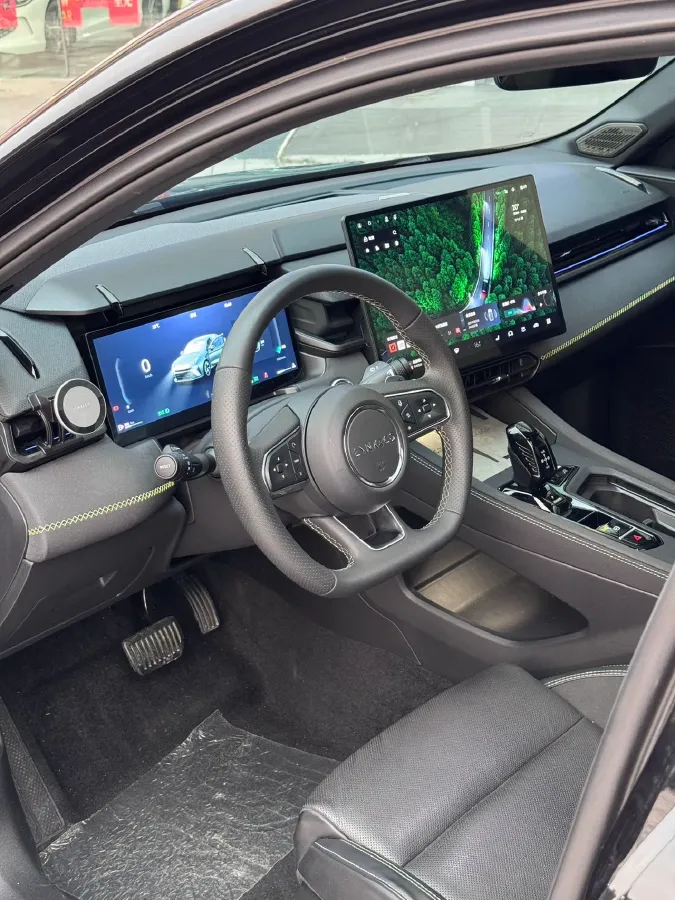 2025 LYNK&CO 03 1.5T 181HP L4 7DCT,autocango,china used car exporter,china ev exporter,chinese used car exporter,chinese used ev exporter