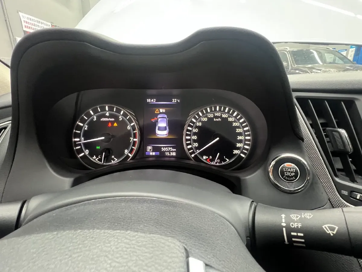 2018 Jeep Grand Commander 2.0T 265HP L4 9AT,autocango,china used car exporter,china ev exporter,chinese used car exporter,chinese used ev exporter