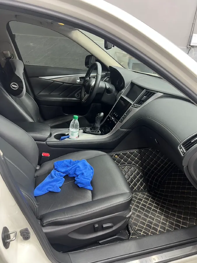 2018 Jeep Grand Commander 2.0T 265HP L4 9AT,autocango,china used car exporter,china ev exporter,chinese used car exporter,chinese used ev exporter