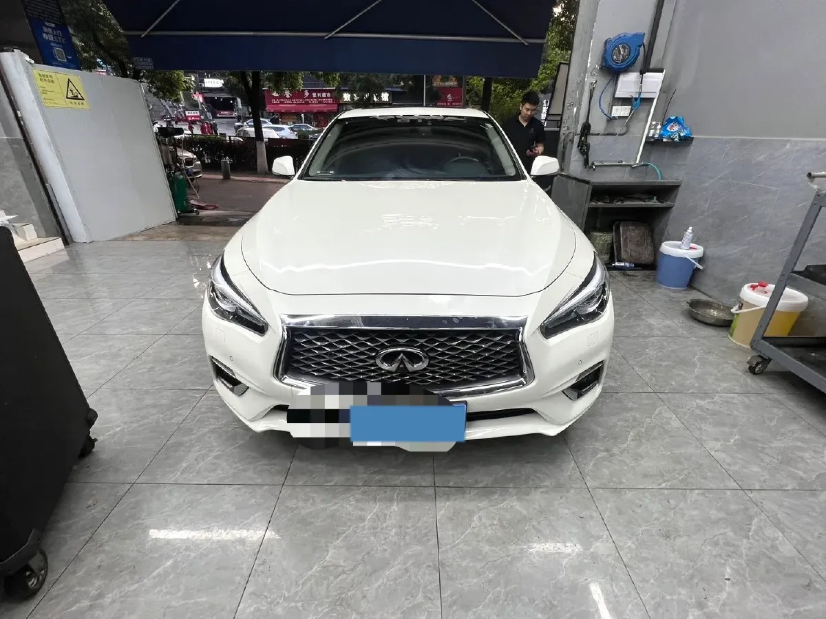 2018 Jeep Grand Commander 2.0T 265HP L4 9AT,autocango,china used car exporter,china ev exporter,chinese used car exporter,chinese used ev exporter