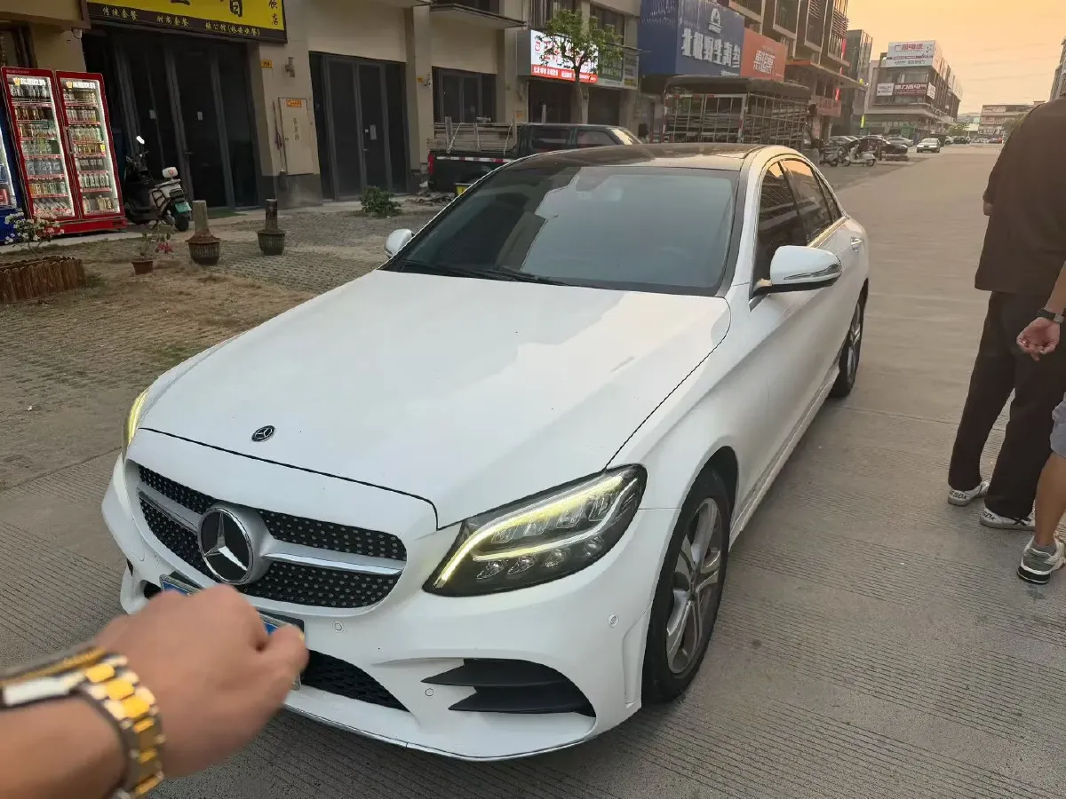 2020 Mercedes-Benz C Class 1.5T 184HP L4 9AT,autocango,china used car exporter,china ev exporter,chinese used car exporter,chinese used ev exporter