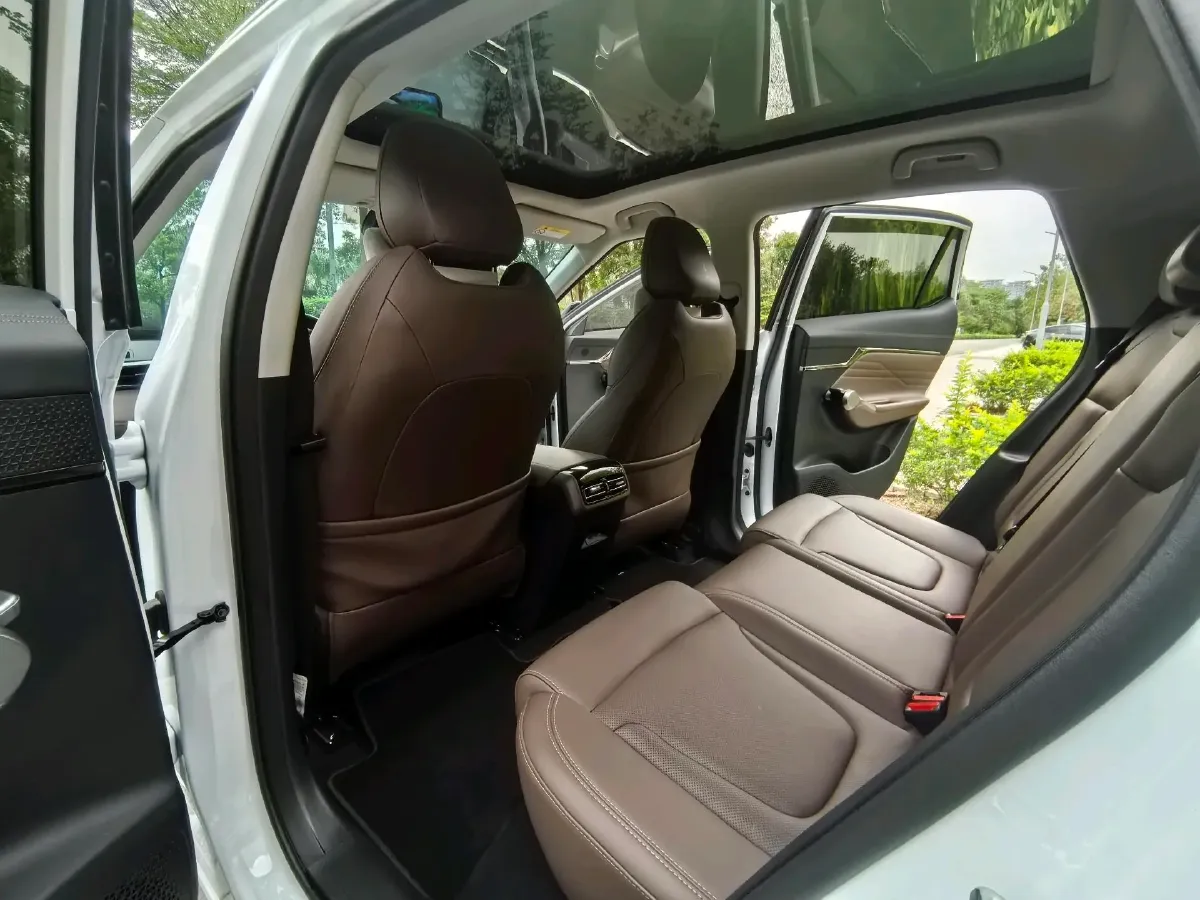 2024 GAC Trumpchi GS4 1.5T 177HP L4 7DCT,autocango,china used car exporter,china ev exporter,chinese used car exporter,chinese used ev exporter