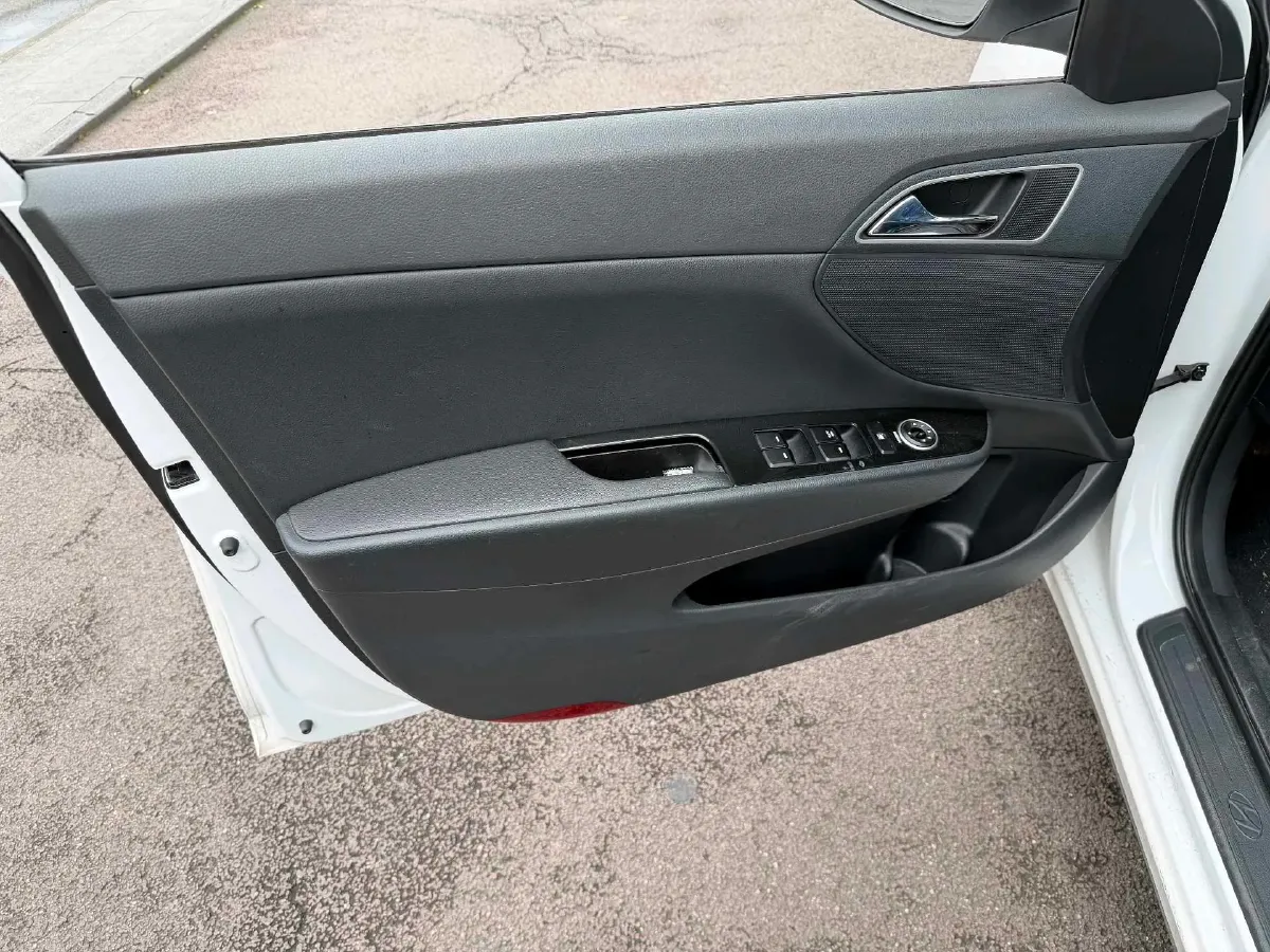 2017 Hyundai Mistra 1.8L 143HP L4 6AT,autocango,china used car exporter,china ev exporter,chinese used car exporter,chinese used ev exporter