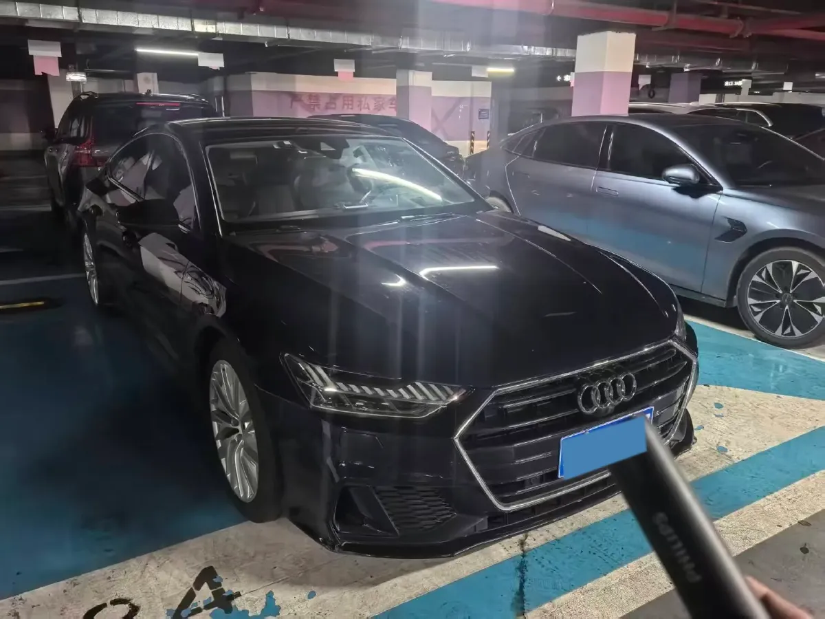 2021 Audi A7 2.0T 245HP L4 7DCT,autocango,china used car exporter,china ev exporter,chinese used car exporter,chinese used ev exporter