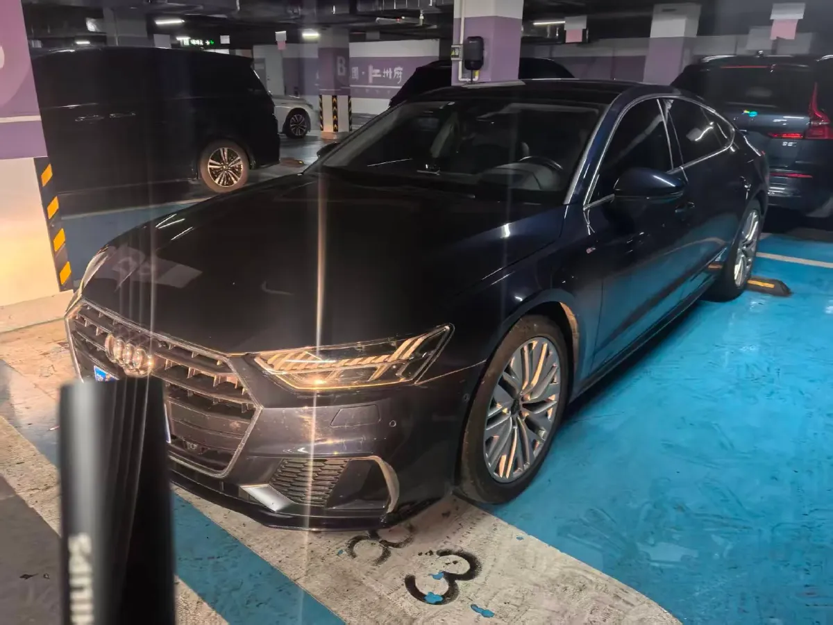 2021 Audi A7 2.0T 245HP L4 7DCT,autocango,china used car exporter,china ev exporter,chinese used car exporter,chinese used ev exporter
