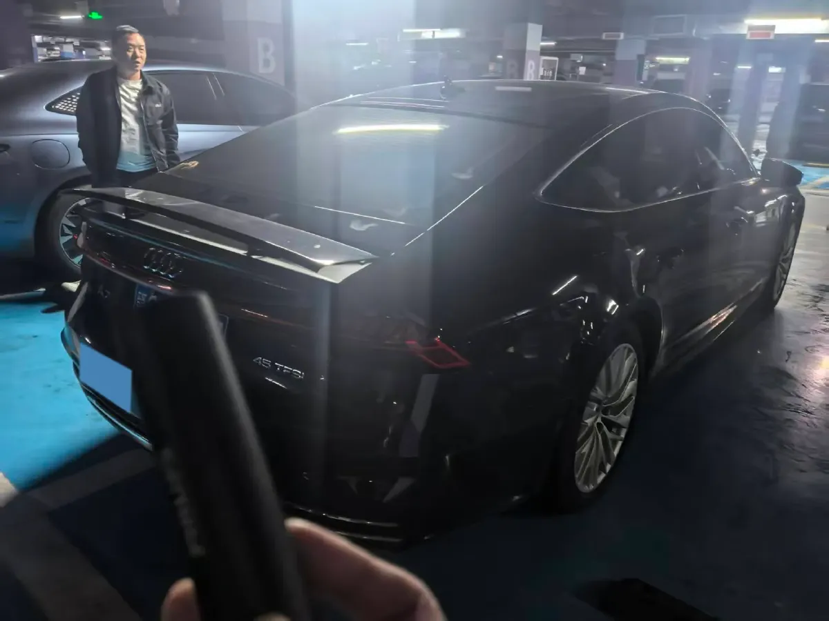 2021 Audi A7 2.0T 245HP L4 7DCT,autocango,china used car exporter,china ev exporter,chinese used car exporter,chinese used ev exporter