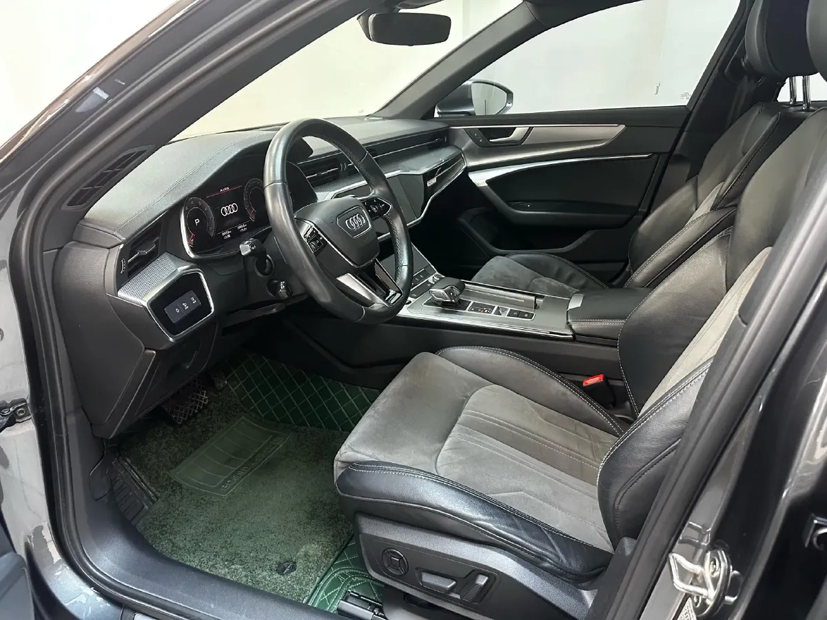 2021 Audi A6L 2.0T 224HP L4 7DCT,autocango,china used car exporter,china ev exporter,chinese used car exporter,chinese used ev exporter