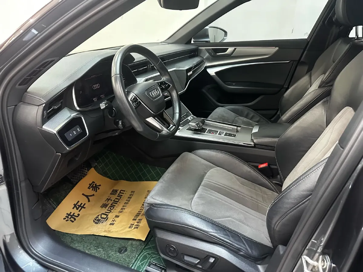 2021 Audi A6L 2.0T 224HP L4 7DCT,autocango,china used car exporter,china ev exporter,chinese used car exporter,chinese used ev exporter