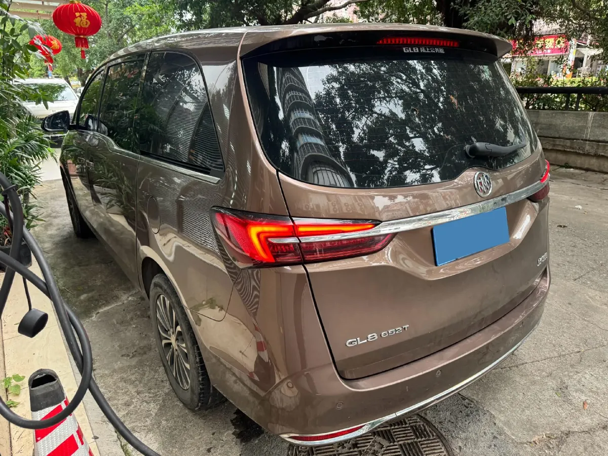 2021 Buick GL8 2.0T 237HP L4 9AT,autocango,china used car exporter,china ev exporter,chinese used car exporter,chinese used ev exporter