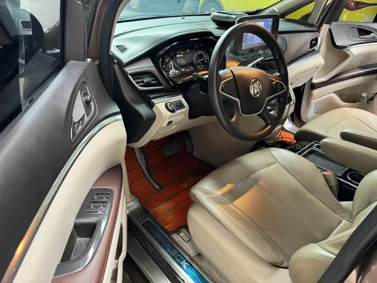 2021 Buick GL8 2.0T 237HP L4 9AT,autocango,china used car exporter,china ev exporter,chinese used car exporter,chinese used ev exporter