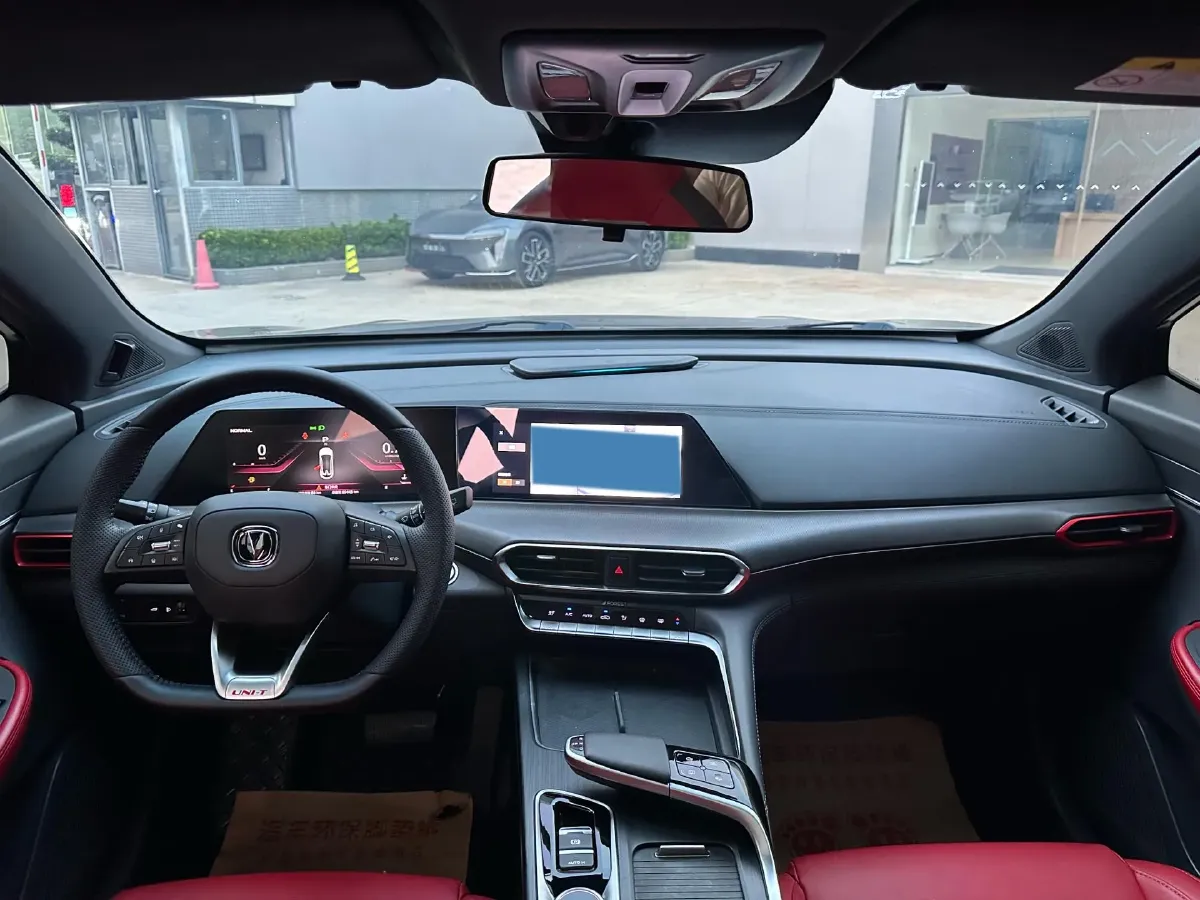 2020 ChangAn UNI-T 1.5T 180HP L4 7DCT,autocango,china used car exporter,china ev exporter,chinese used car exporter,chinese used ev exporter