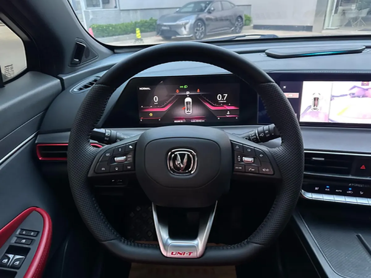 2020 ChangAn UNI-T 1.5T 180HP L4 7DCT,autocango,china used car exporter,china ev exporter,chinese used car exporter,chinese used ev exporter