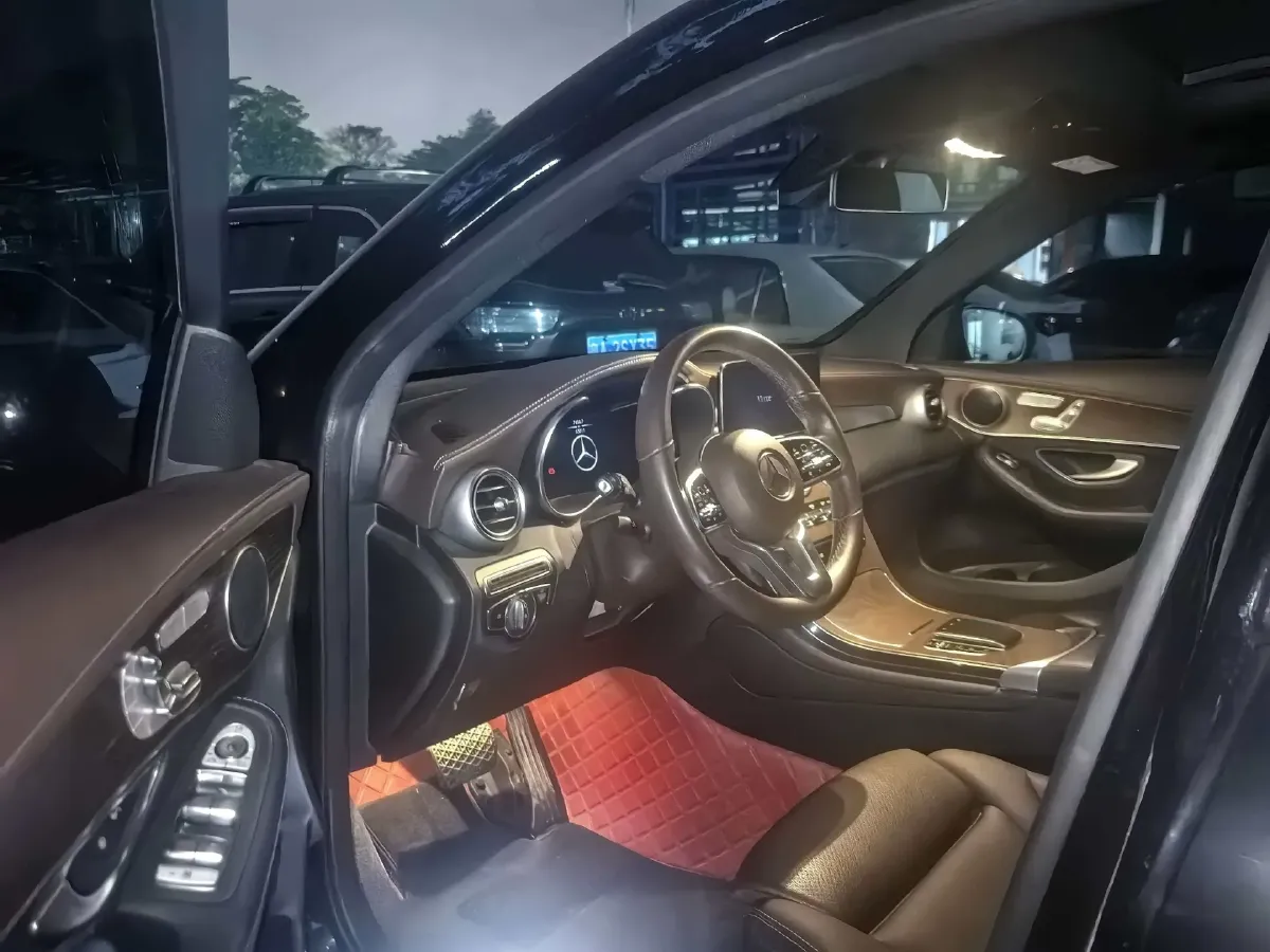 2022 Mercedes-Benz GLC Class 2.0T 197HP L4 9AT,autocango,china used car exporter,china ev exporter,chinese used car exporter,chinese used ev exporter