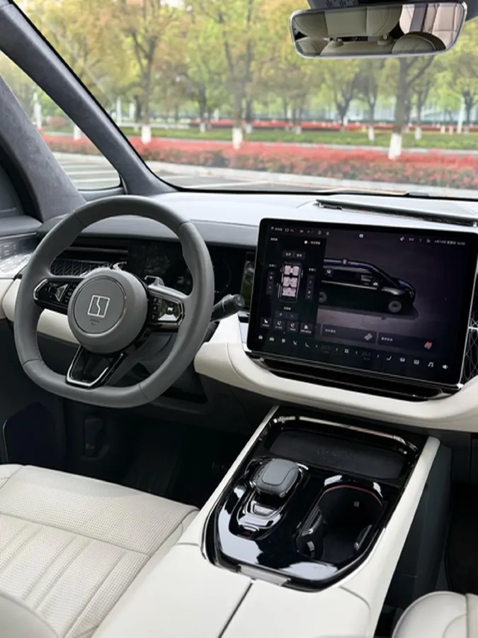 2022 Zeekr 009 BEV 116KWH,autocango,china used car exporter,china ev exporter,chinese used car exporter,chinese used ev exporter