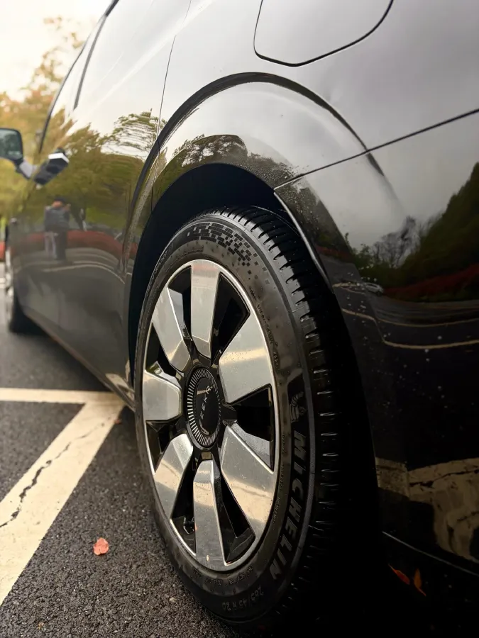 2022 Zeekr 009 BEV 116KWH,autocango,china used car exporter,china ev exporter,chinese used car exporter,chinese used ev exporter