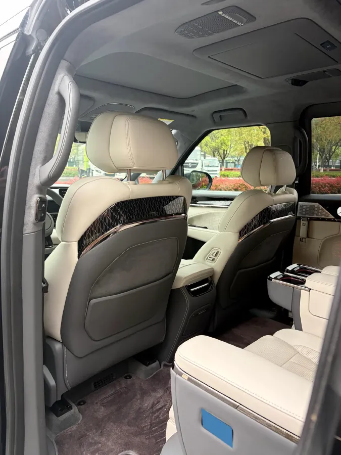 2022 Zeekr 009 BEV 116KWH,autocango,china used car exporter,china ev exporter,chinese used car exporter,chinese used ev exporter