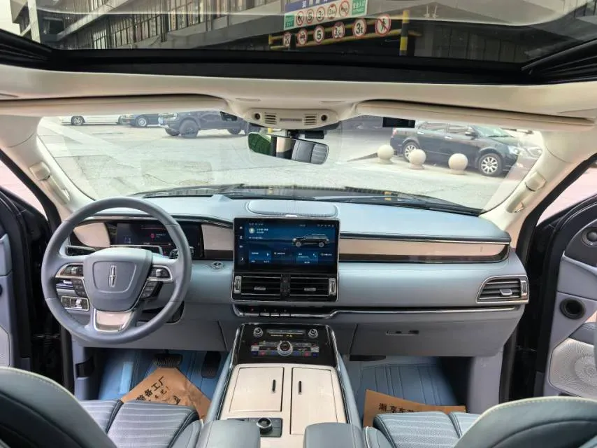 2022 Lincoln Navigator 3.5T 415HP V6 10AT,autocango,china used car exporter,china ev exporter,chinese used car exporter,chinese used ev exporter