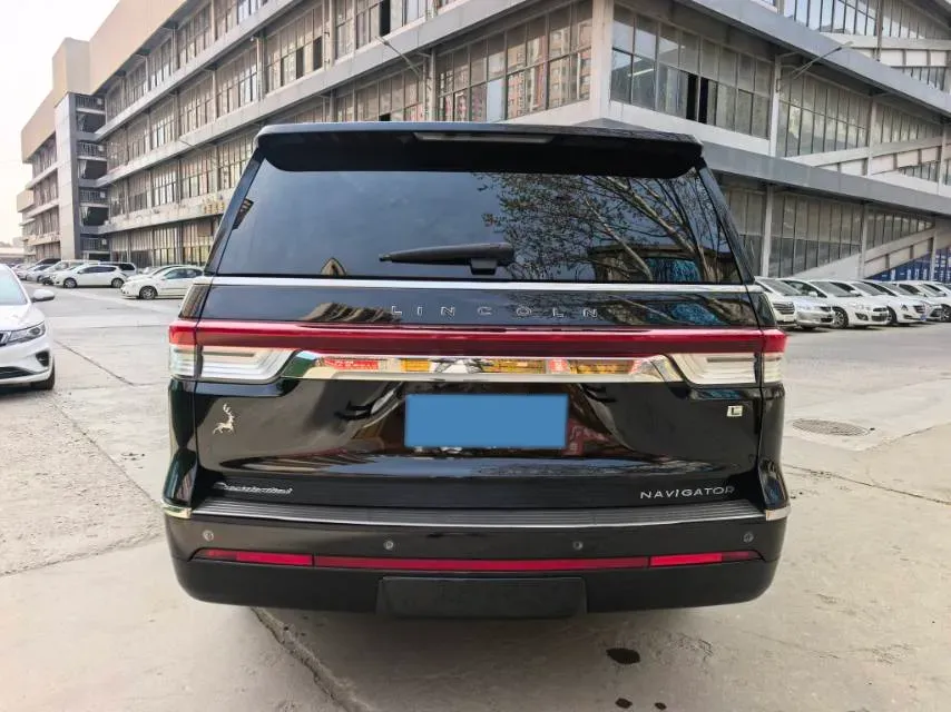 2022 Lincoln Navigator 3.5T 415HP V6 10AT,autocango,china used car exporter,china ev exporter,chinese used car exporter,chinese used ev exporter