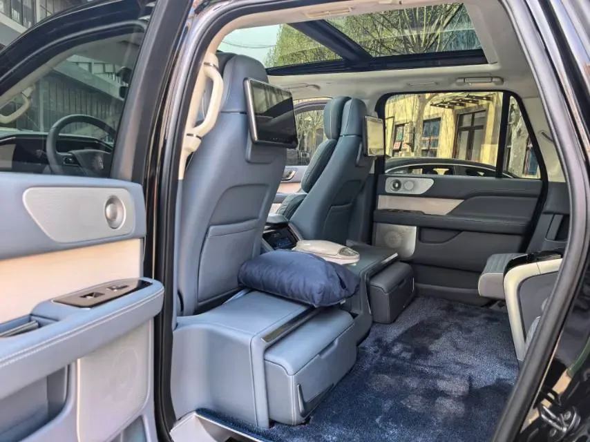 2022 Lincoln Navigator 3.5T 415HP V6 10AT,autocango,china used car exporter,china ev exporter,chinese used car exporter,chinese used ev exporter
