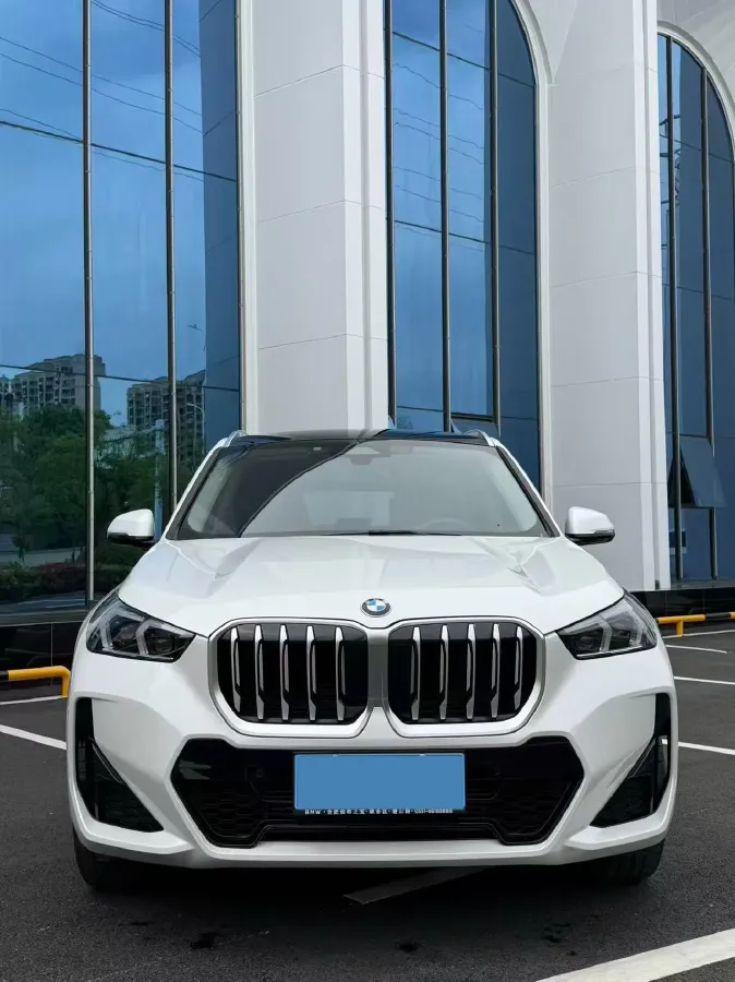 2024 BMW X1 2.0T 204HP L4 7DCT,autocango,china used car exporter,china ev exporter,chinese used car exporter,chinese used ev exporter