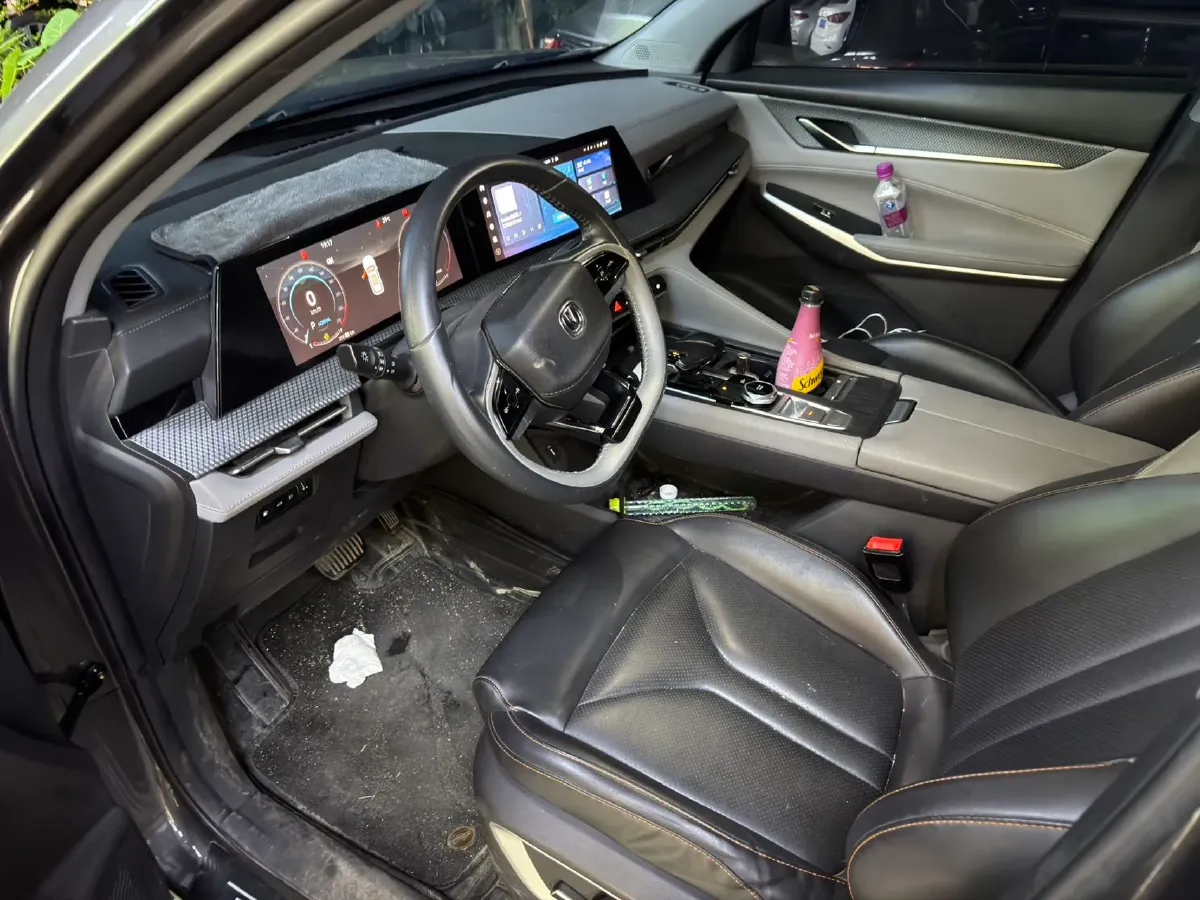 2022 ChangAn CS75 Plus 1.5T 188HP L4 8AT,autocango,china used car exporter,china ev exporter,chinese used car exporter,chinese used ev exporter