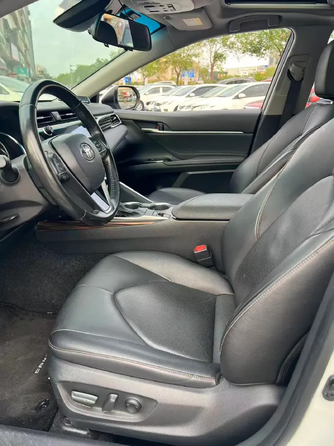 2019 Toyota Camry 2.0L 178HP L4 CVT,autocango,china used car exporter,china ev exporter,chinese used car exporter,chinese used ev exporter
