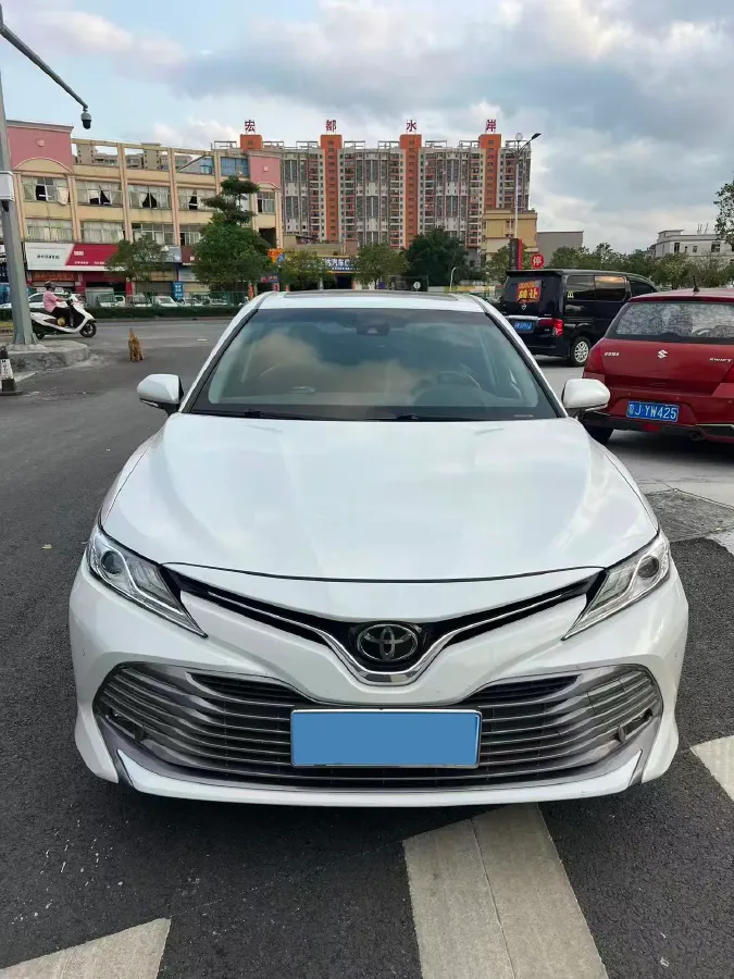 2019 Toyota Camry 2.0L 178HP L4 CVT,autocango,china used car exporter,china ev exporter,chinese used car exporter,chinese used ev exporter
