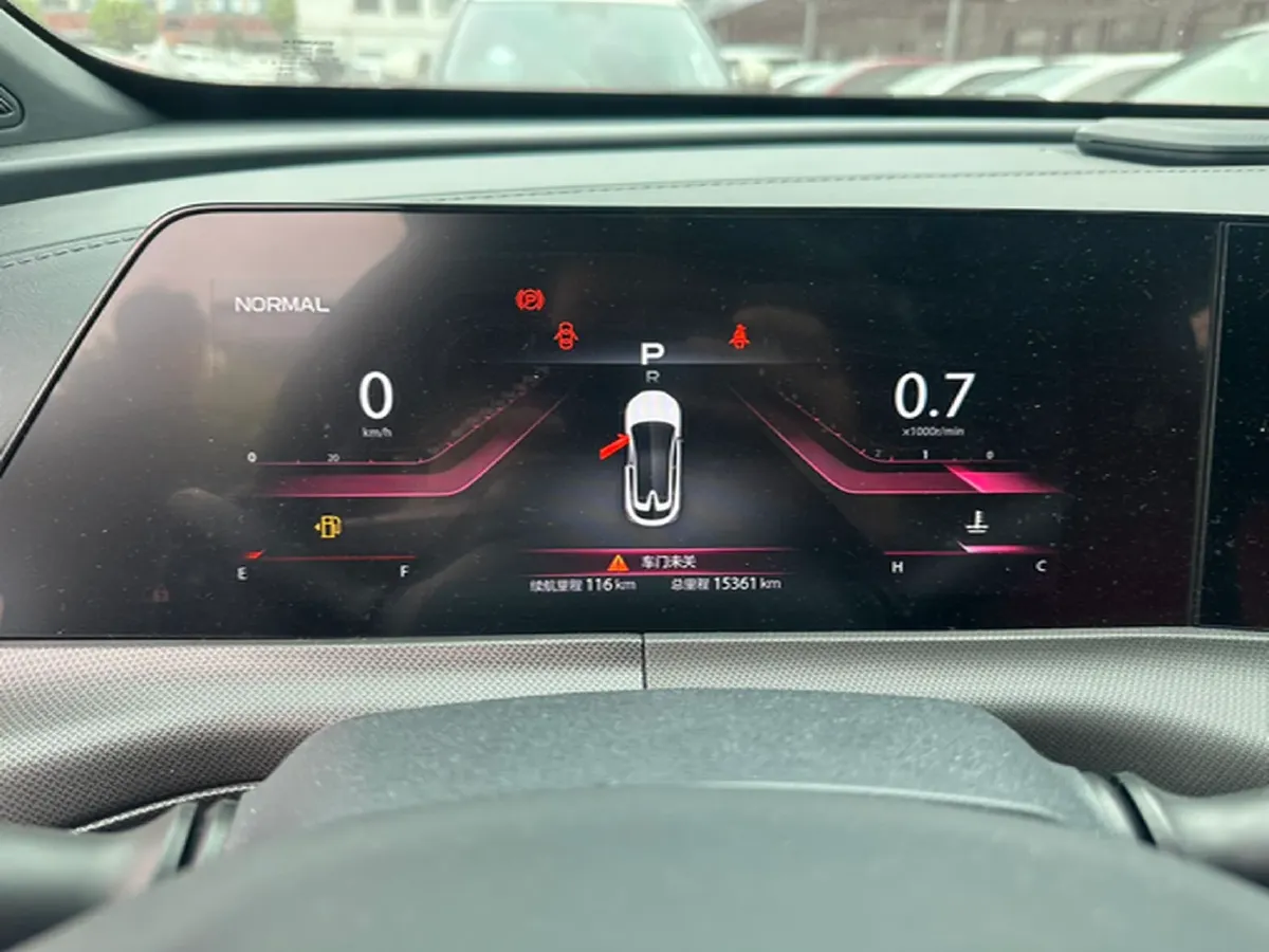 2021 ChangAn UNI-T 1.5T 180HP L4 7DCT,autocango,china used car exporter,china ev exporter,chinese used car exporter,chinese used ev exporter